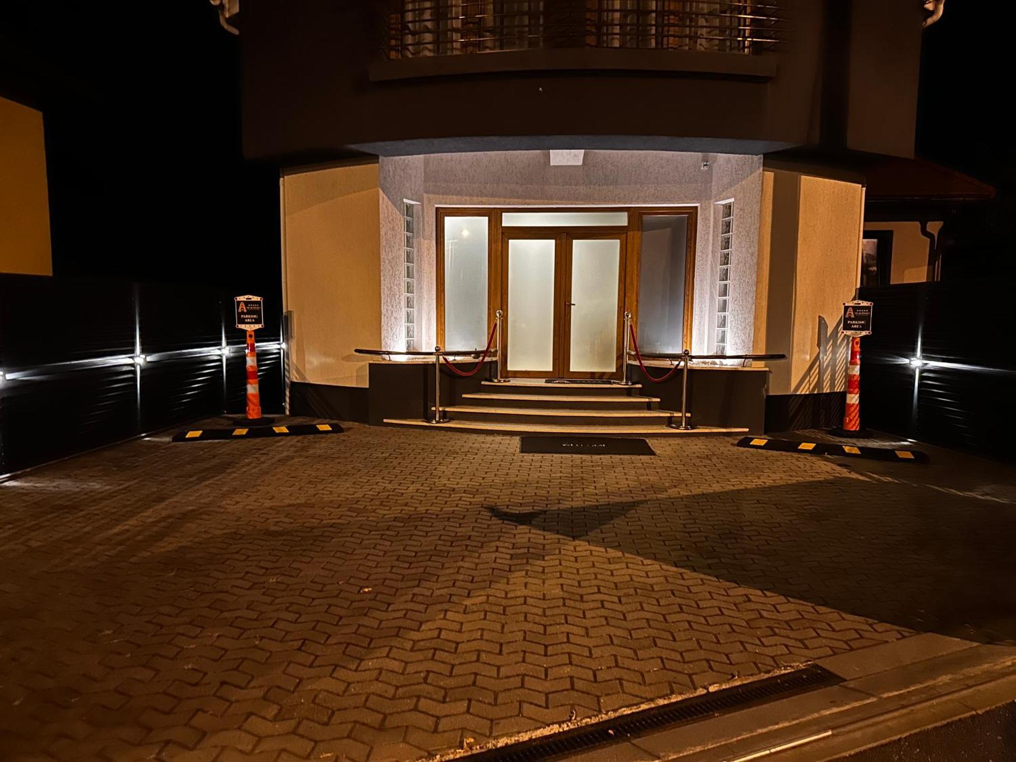 The Residence Central Jacuzzi Boutique (Adults Only) Κλουζ-Ναπόκα Εξωτερικό φωτογραφία