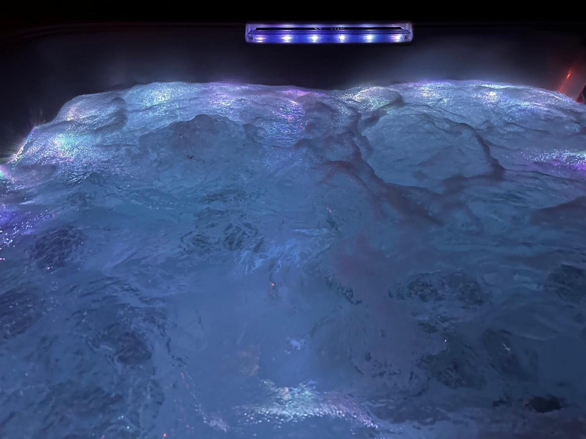 The Residence Central Jacuzzi Boutique (Adults Only) Κλουζ-Ναπόκα Εξωτερικό φωτογραφία
